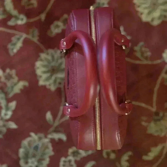 RED GUCCI MICROGUCCISSIMA SMALL LEATHER CROSSBODY BAG - Picture 8 of 16